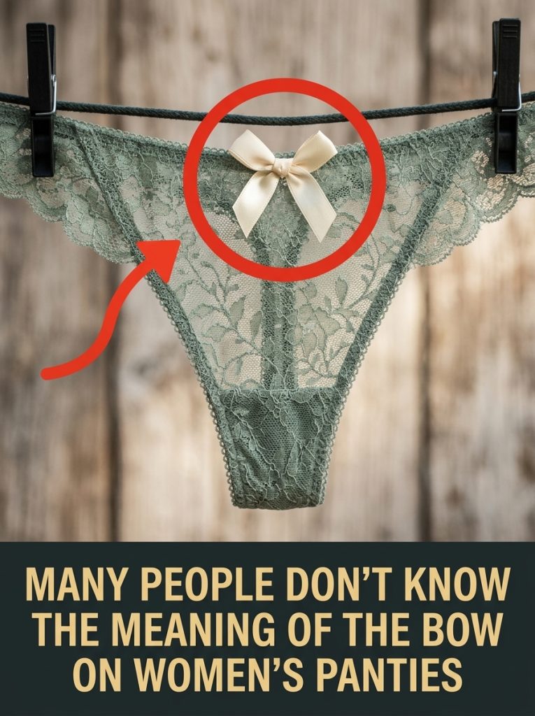Understanding the Difference Between Panties With and Without Bows
