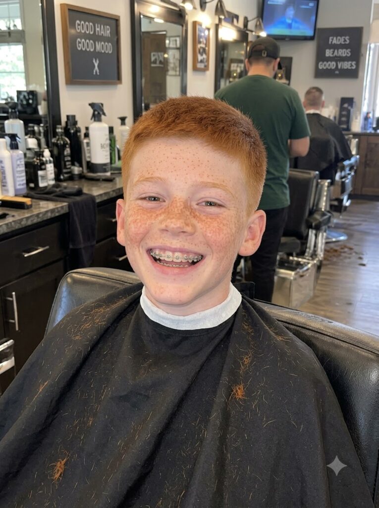 MY SON’S BARBER TOLD ME TO CHECK BEHIND HIS EAR—UNTIL POLICE ARRIVED AT MY HOUSE
